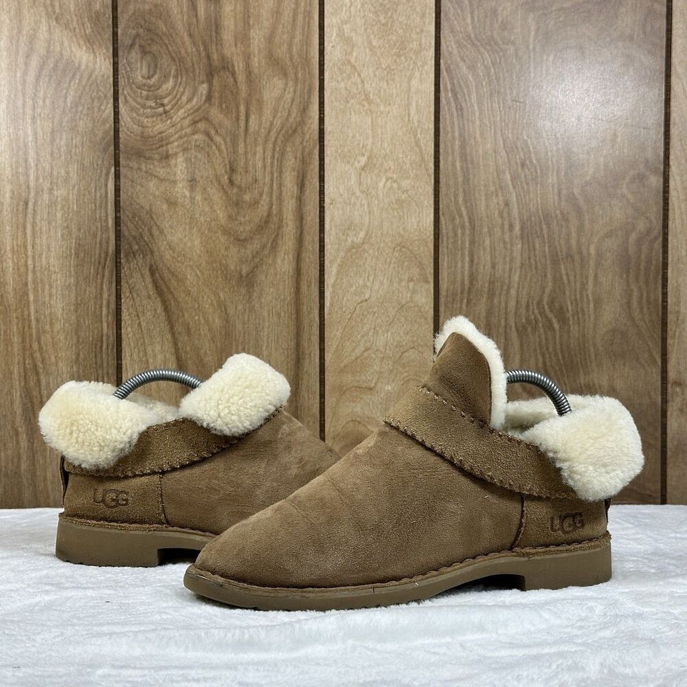 UGG Chestnut Suede Shearling Slippers Women’s Size 7/8 See Measurements